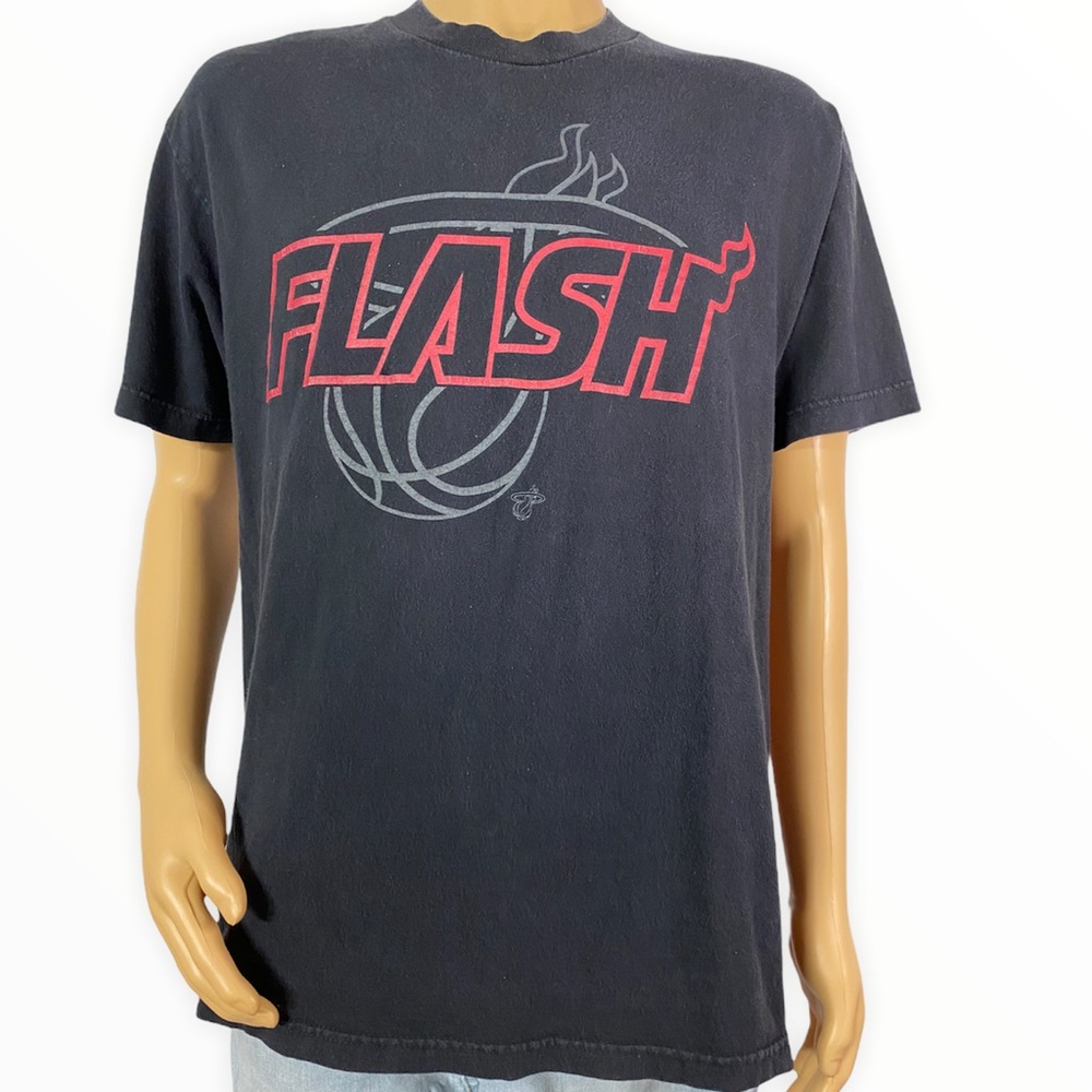 NBA Miami Heat Flash Wade 3 T Shirt XL black fade Majestic Tag Y2K retired